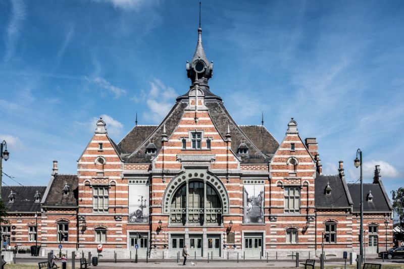Schaarbeek-Treinstation---HalalTimeeu